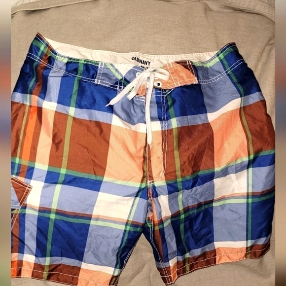 Mens Old Navy Board Shorts - Picture 2 of 5
